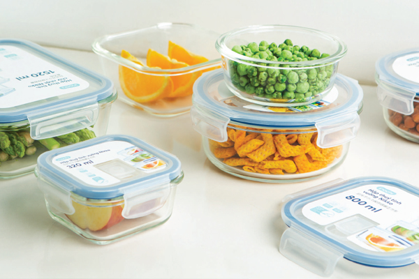 Plastic ware